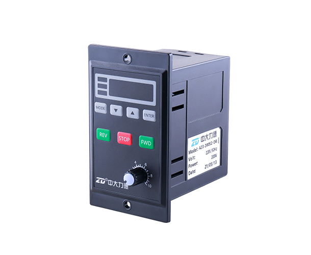 供電220V，支持50Hz與60Hz